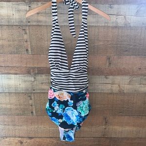 CUPSHE Swimsuit Striped Floral Medium NWT